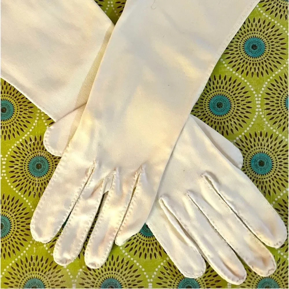 Vintage Gingerbread Stitch Elegant Cream Women's Gloves